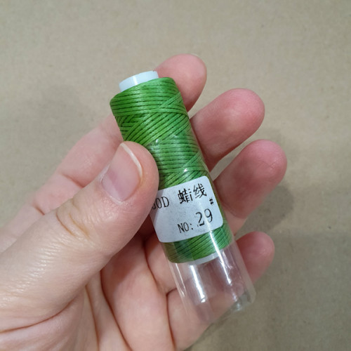 ПЛОСКИЙ ВОСК нитки для кожи. 30 м. 0.8 мм. зелёный РАСПРОДАЖА!!!