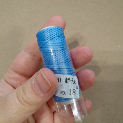 ПЛОСКИЙ ВОСК нитки для кожи. 30 м. 0.8 мм. светло-голубой РАСПРОДАЖА!!!